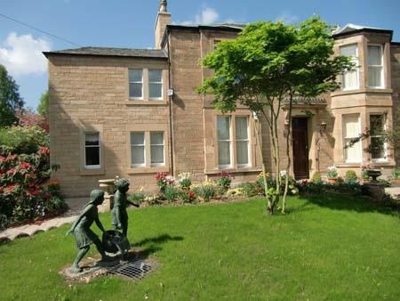Hotel Mount Ceres Bonnyrigg Exterior foto